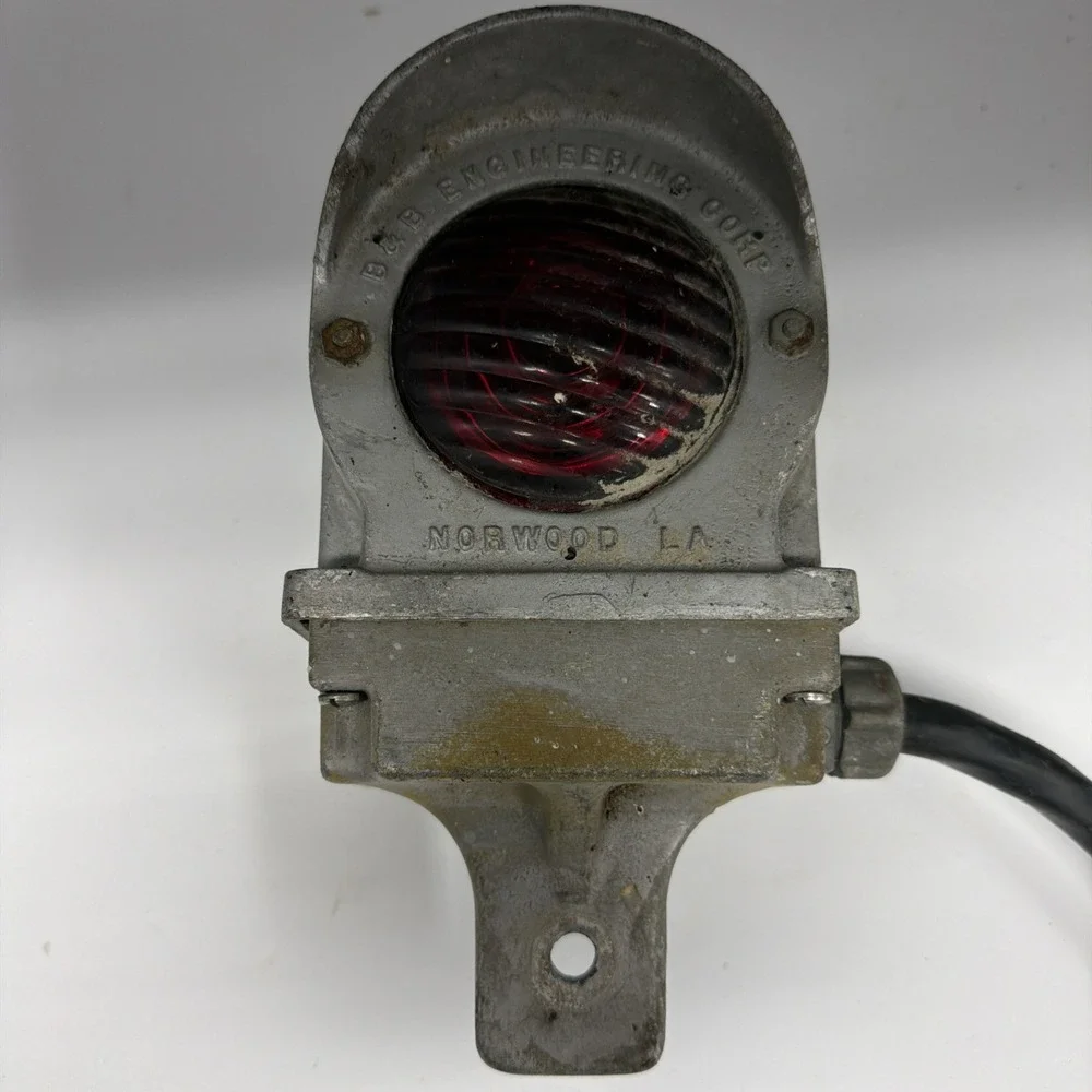 vintage railroad train signal light, identified as a 12mb-102.1 model